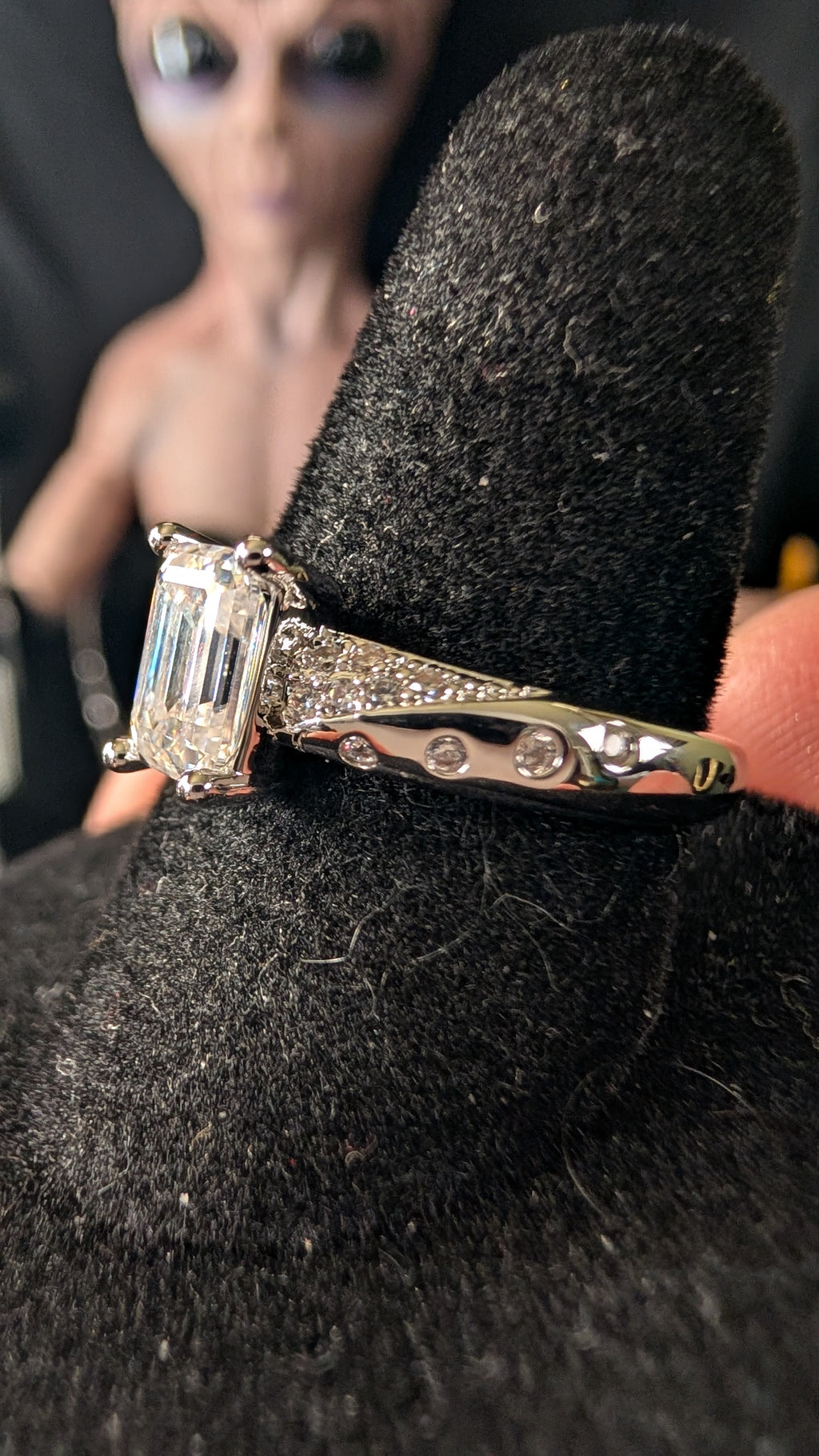 Plated 1CT Emerald Cut Moissanite RIng Size 7