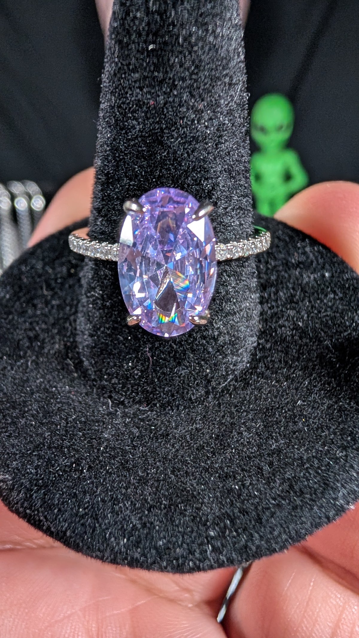 Lab Gem 4.5CT Amethyst Oval Ring S925 Sterling Silver