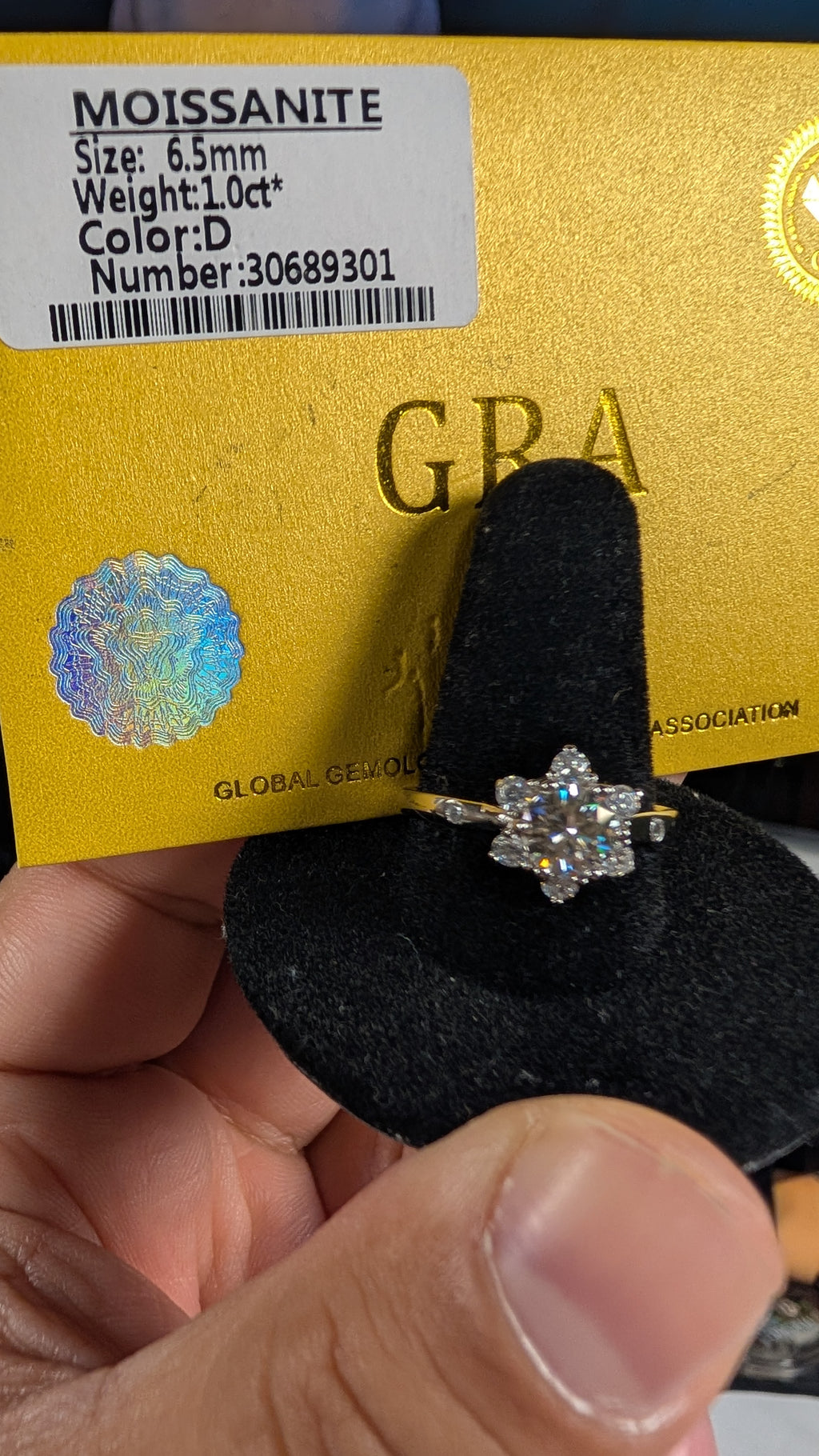 Galactic Ice 1ct Round Cut Moissanite Ring S925
