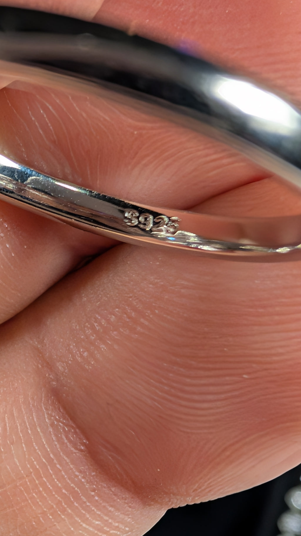 Galactic Ice 1ct Round Cut Moissanite Ring S925