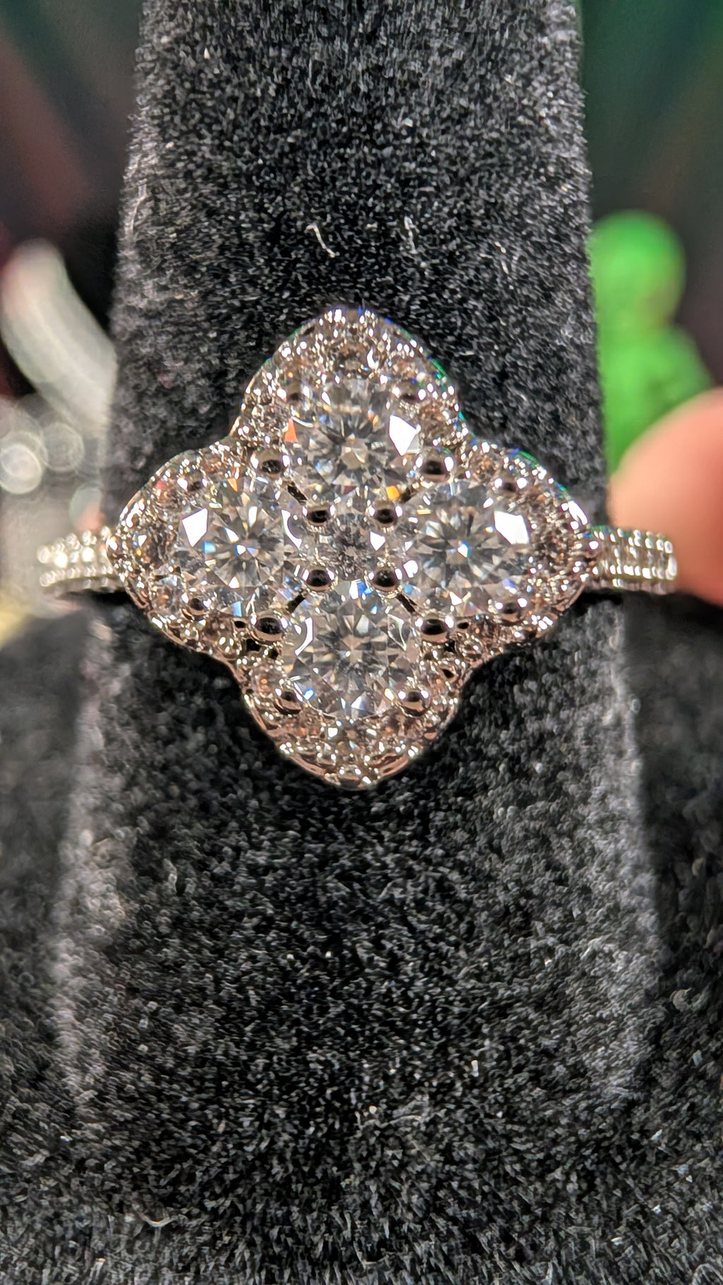Plated 3mm 0.1 CT Stellar Clover Moissanite Ring