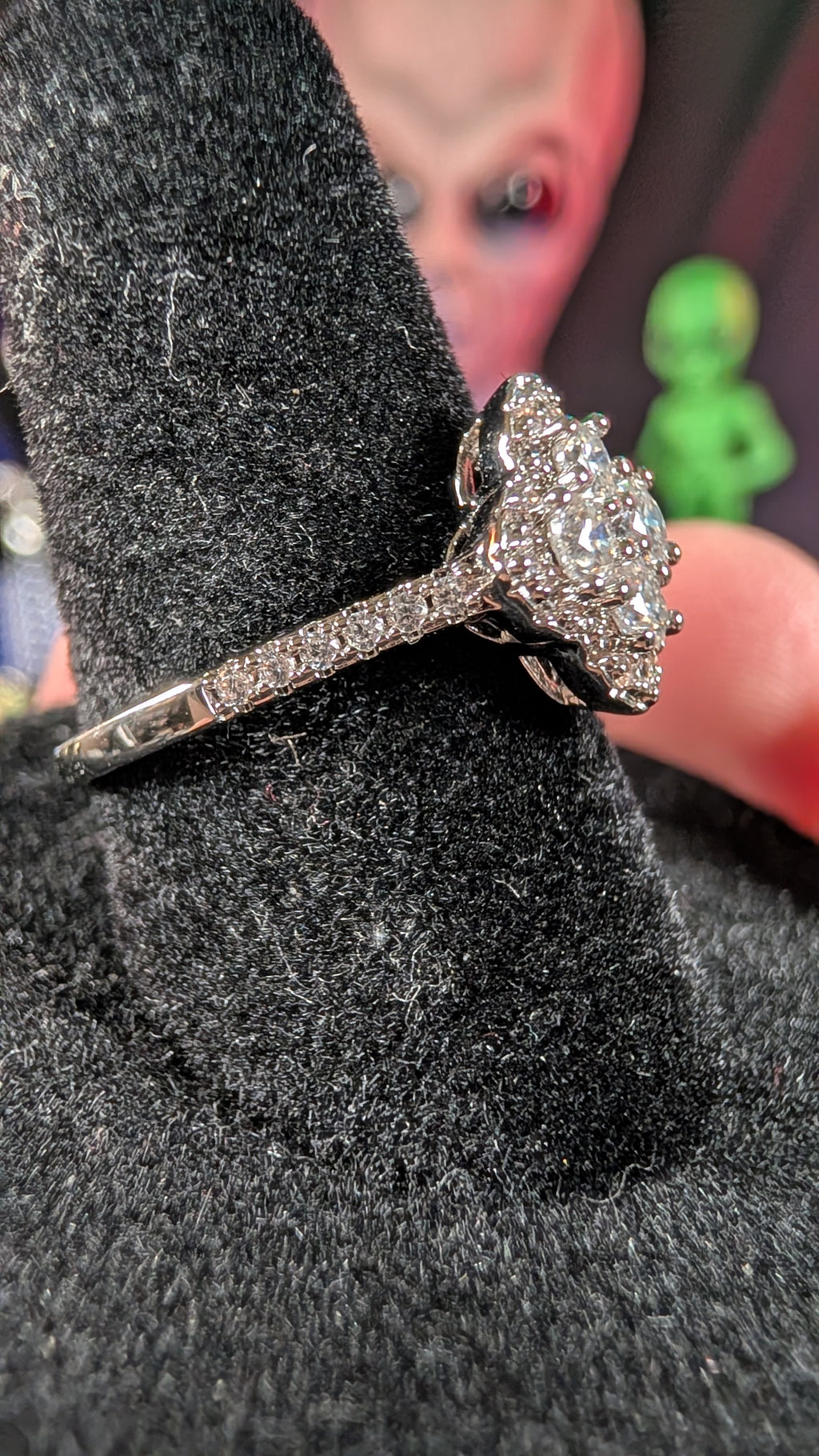 Plated 3mm 0.1 CT Stellar Clover Moissanite Ring