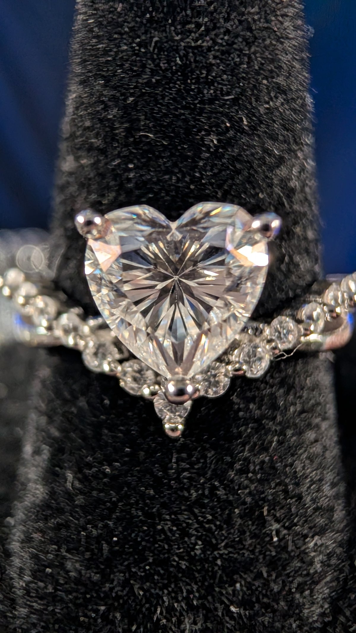 Galactic Ice Cosmic Heart 1CT Moissanite S925 Sterling Silver