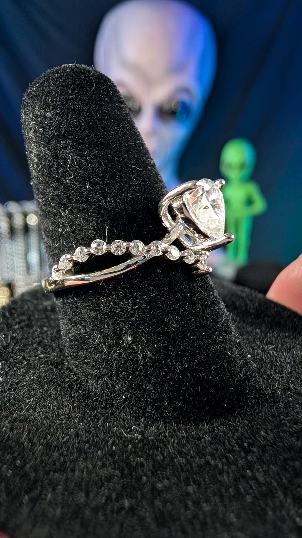 Galactic Ice Cosmic Heart 1CT Moissanite S925 Sterling Silver