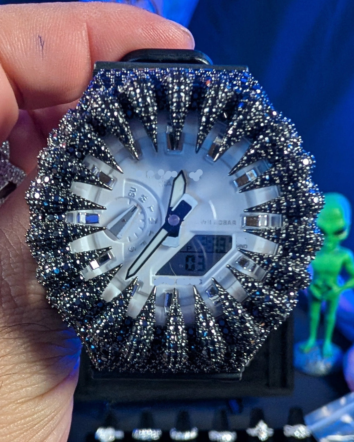 Cosmic Fangs – Gold Plated VVS1 D Color Moissanite GA-2100 Watch Bezel