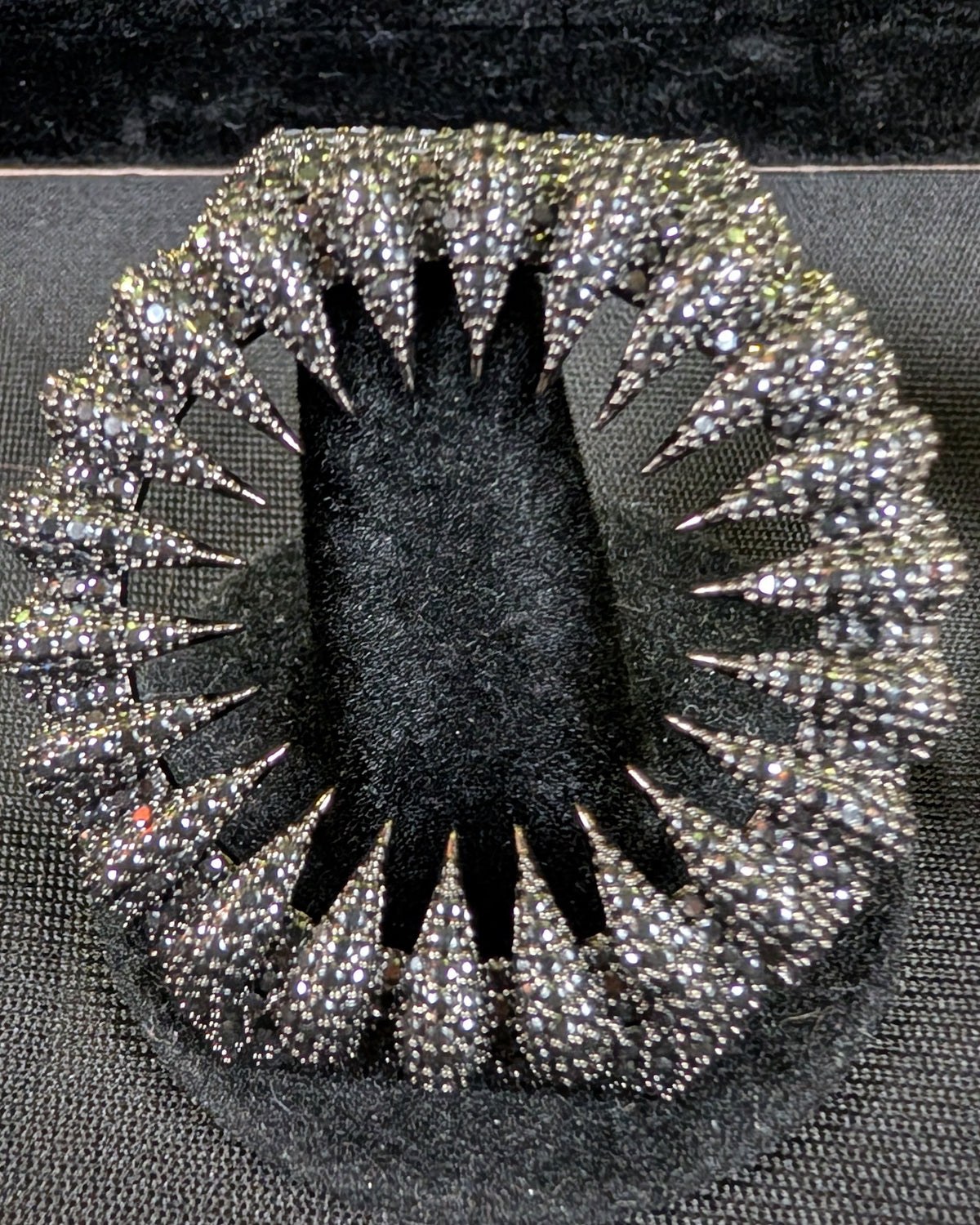 Cosmic Fangs – Gold Plated VVS1 D Color Moissanite GA-2100 Watch Bezel