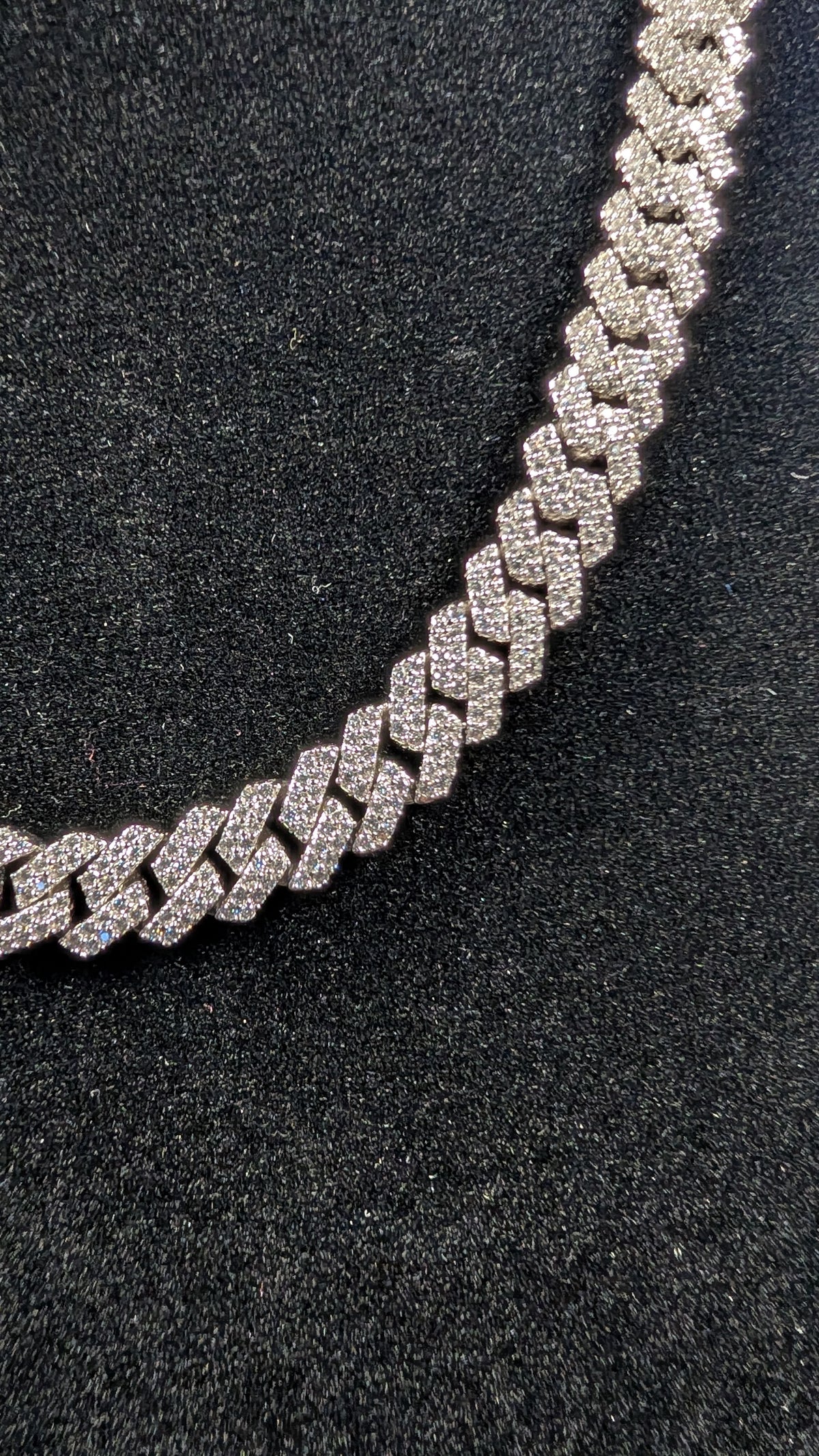 GALACTIC ICE | COSMIC FROST 8MM MOISSANITE CUBAN LINK CHAIN – S925 STERLING SILVER | 22"