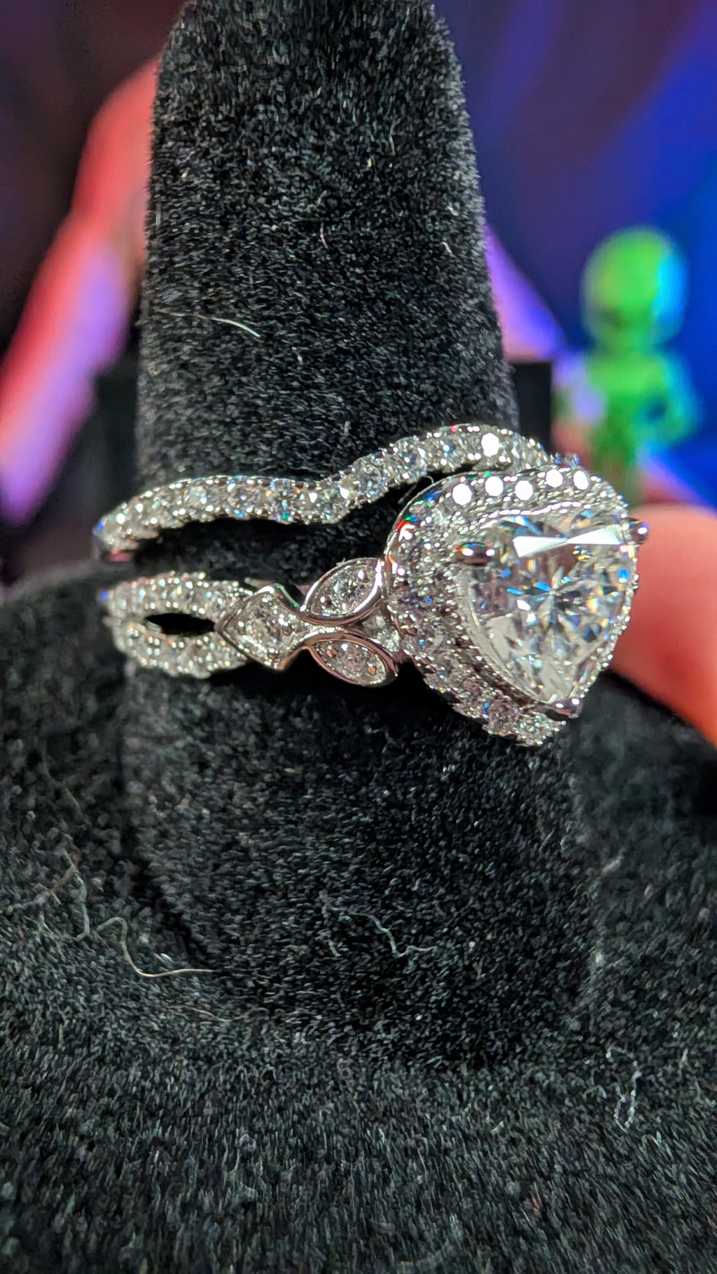 Galactic Ice Celestial Heart Moissanite Bridal Ring Set – S925 Sterling Silver